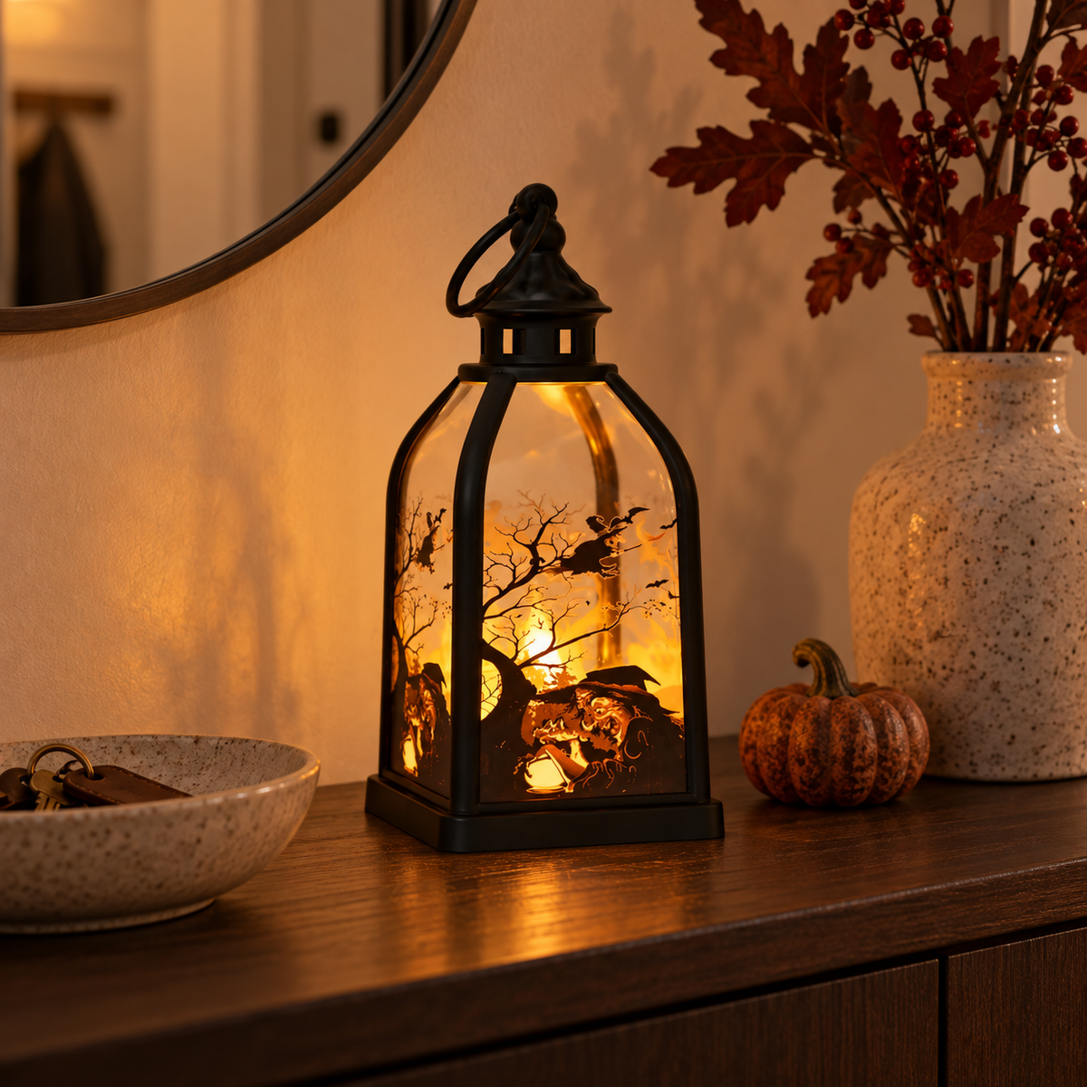 SpökSkimmer™ Halloweenlykta med lysande häxmotiv och varmt LED-sken